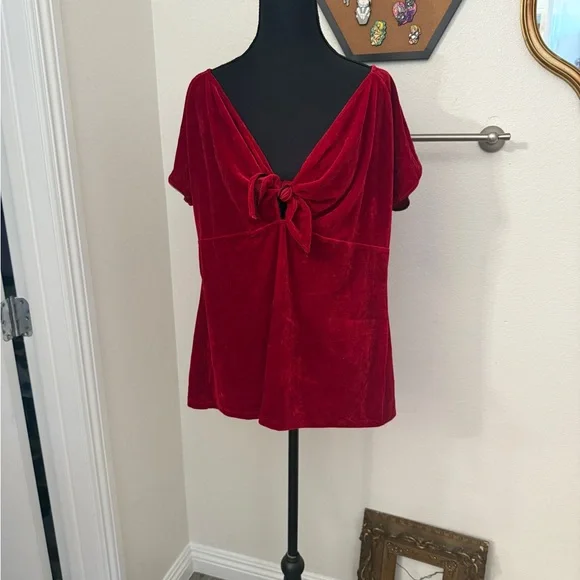 Hell Bunny Red Tie Front Short Sleeve Blouse - Picture 2 of 6